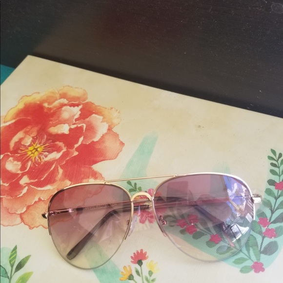 Aviator Sunglasses for Men Women Protection Classi - Picture 3 of 3